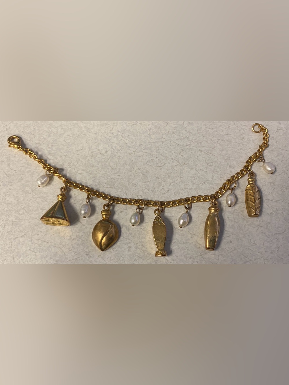 Vintage Dior STYLE Perfume Charm Pearl Bracelet